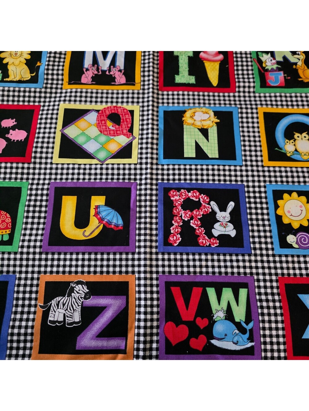 MBT Vintage Alphabet Animal Quilt Fabric Panel 36 x 45 Inches - Picture 2 of 5